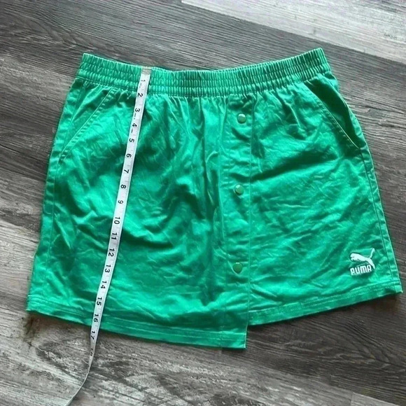 #19 Puma Skirt Green - Picture 3 of 4